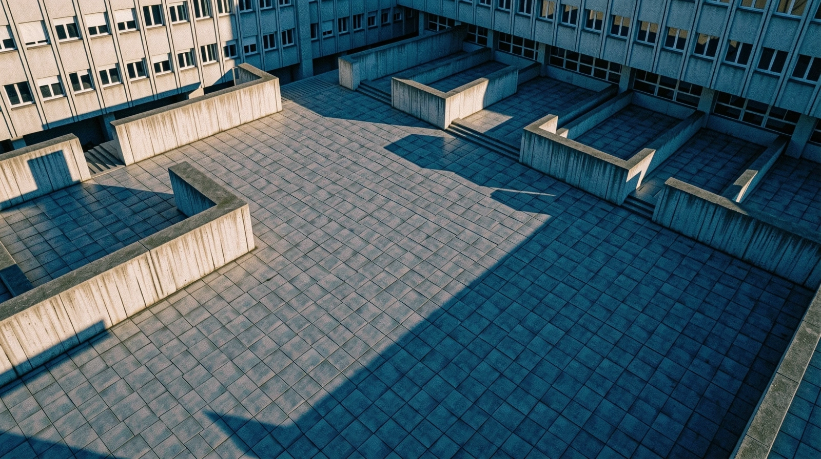 Modernistinė architektūra Vilniuje auštant